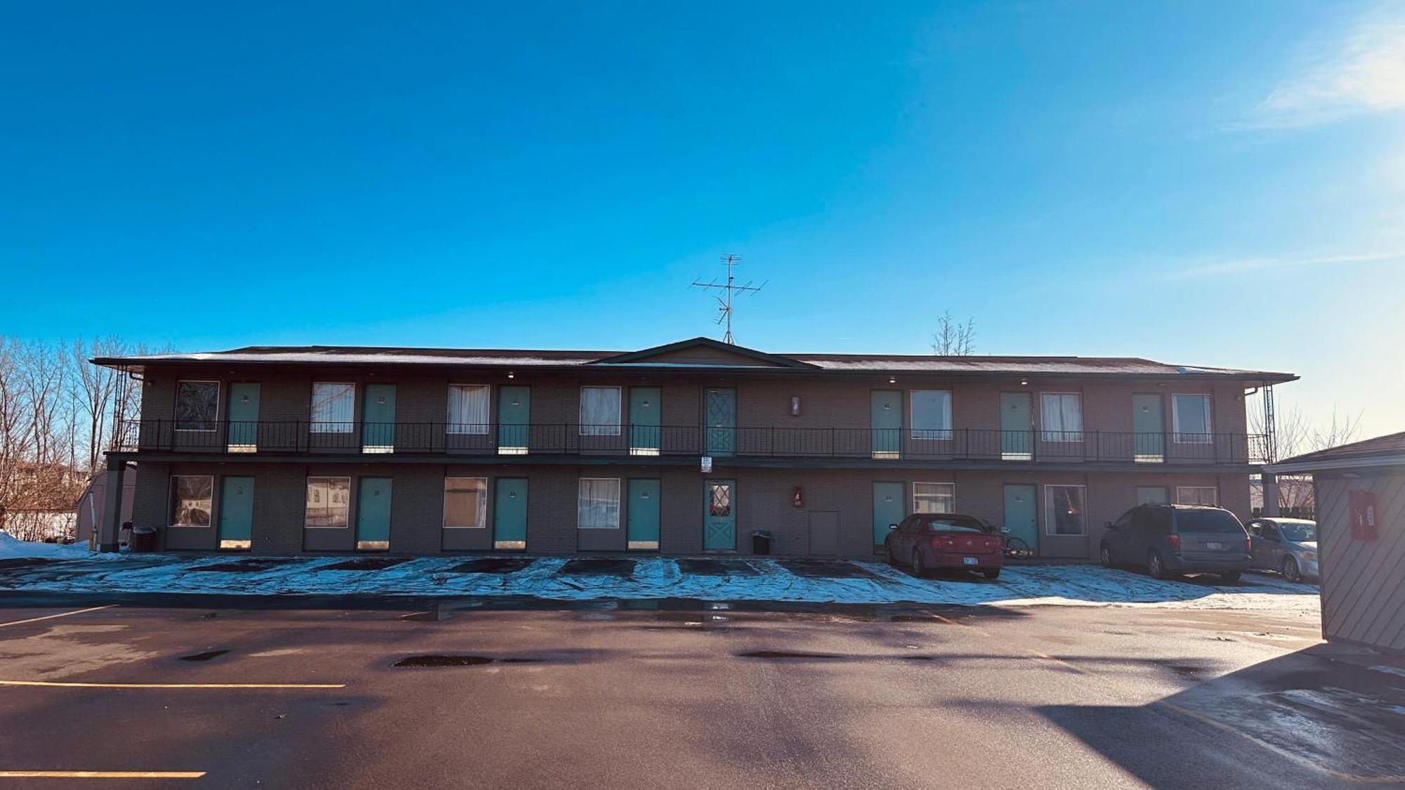 Currys Motel By Oyo Saginaw Mi Exteriér fotografie